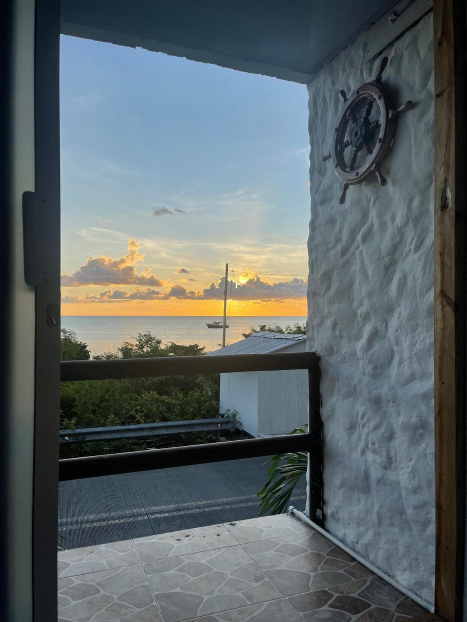 Sunrise View Posada Morris Hill Exterior photo